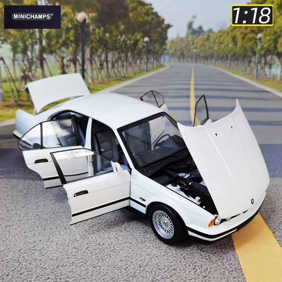 1:18 BMW 535i 5 Series E34 1988