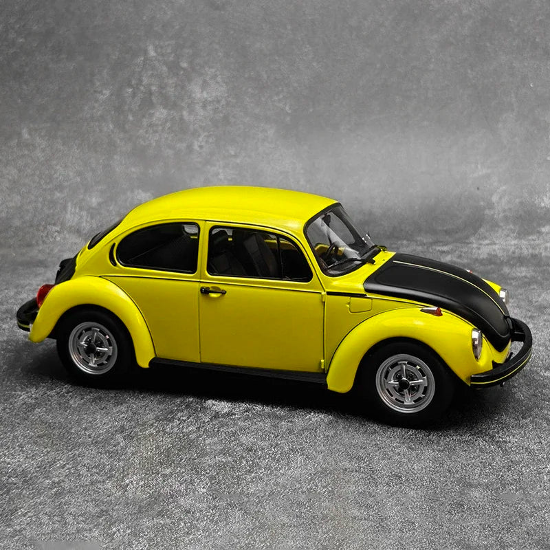 1:18 Volkswagen Beetle 1303 Convertible