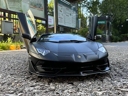 1:18 Lamborghini Aventador SVJ