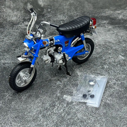 1:10 HONDA DAX Giraffe ST50 (1969)