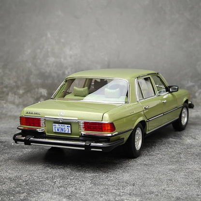 1:18 Mercedes-Benz 450 SEL