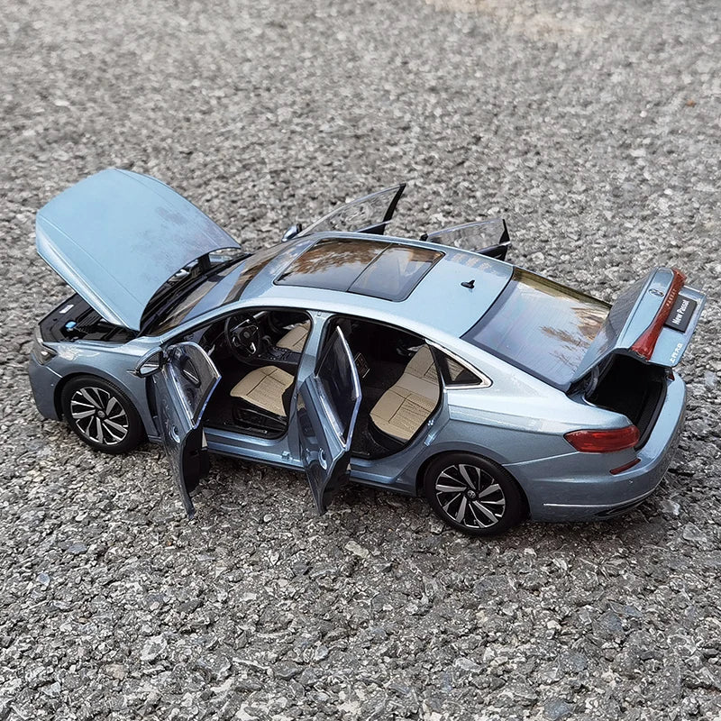 1:18 Volkswagen Passat 2022