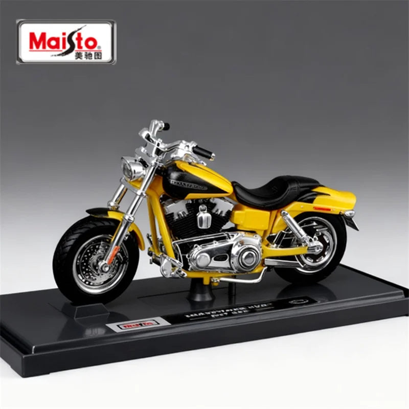 1:18 Harley 2009 FXDFSE CVO Fat Bob
