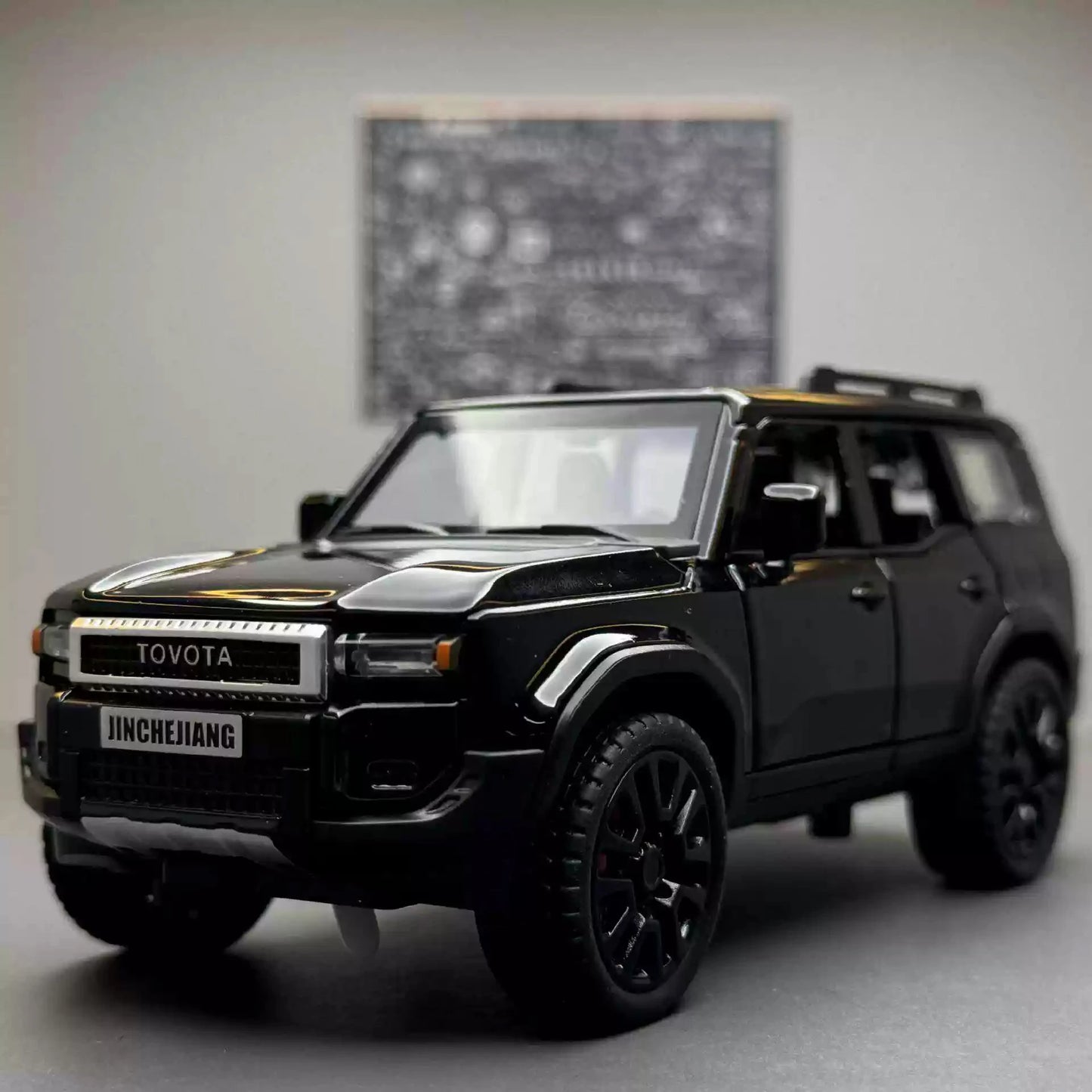 1:32 Toyota Land Cruiser Prado