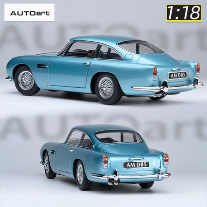 1:18 ASTON MARTIN DB5 (CARIBBEAN PEARL/BLUE)