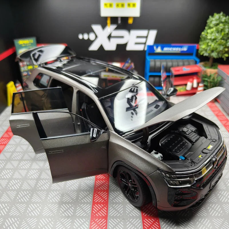 1:18 Volkswagen Teramont Pro