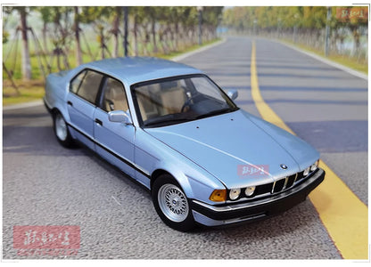 1:18 BMW 7 Series E32 730i 1986