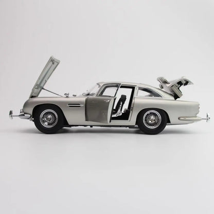 1:18 Aston Martin DB5 007