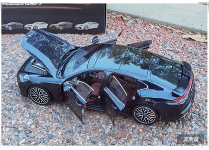 1:18 Porsche Panamera