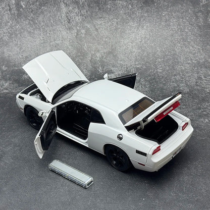 1:18 2010 SRT8 Dodge Challenger