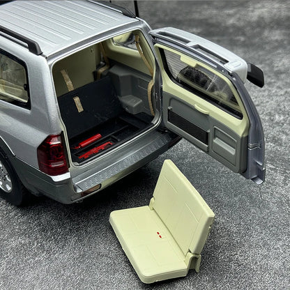1:18 Mitsubishi Pajero V73