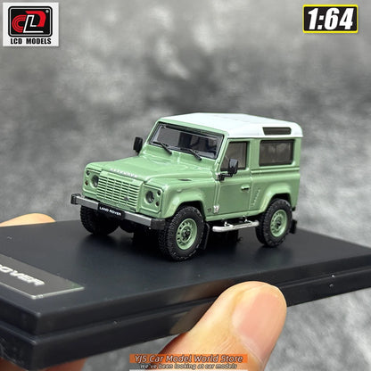 1:64 Land Rover Defender 90 V8