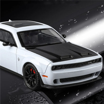 1:24 Dodge Challenger SRT Hellcat