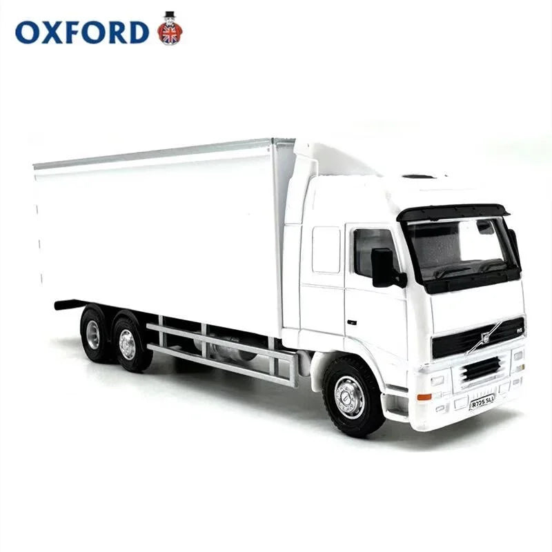 1:76 VOLVO FH Box Type Truck Model