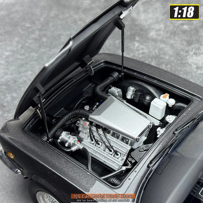 1:18 Aston Martin V8