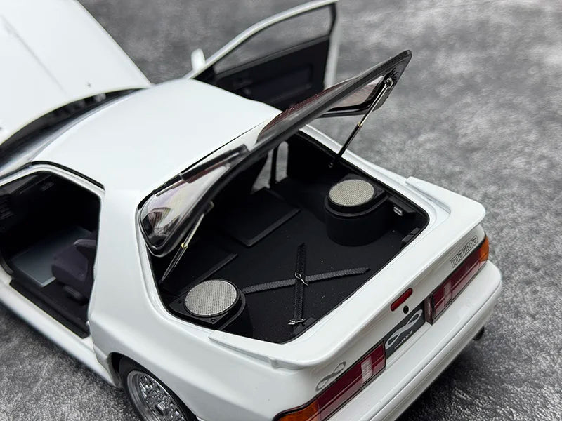 1:18 Mazda RX7 FC3S 1989