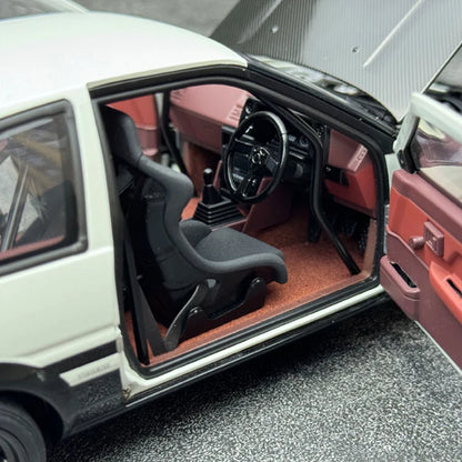 1:18 Toyota AE86 Trueno Initial D