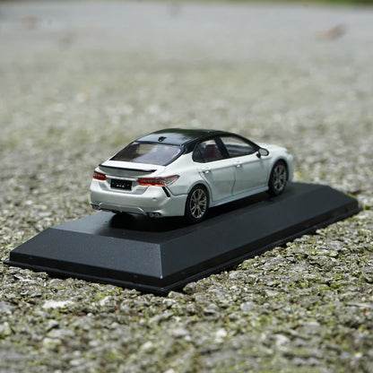 1:43 Toyota 8th CAMRY