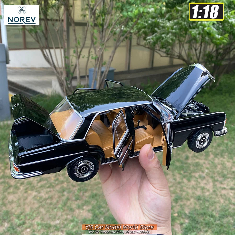 1:18 Mercedes-Benz  280SE 1968