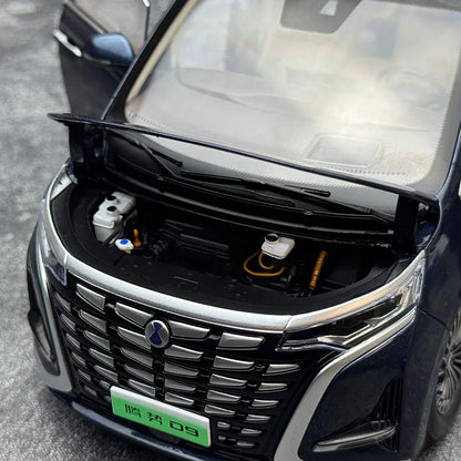 1:18 BYD DENZA D9 MPV Passat