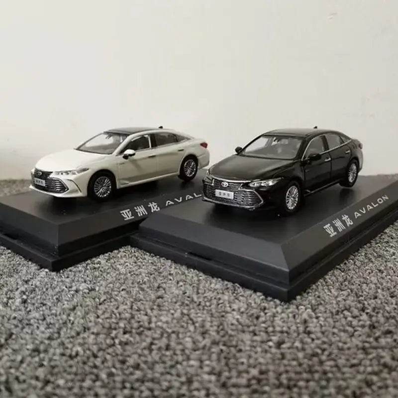 1:43 Toyota AVALON Coupe