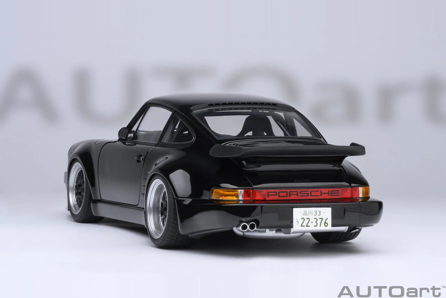 1:18 Porsche 911 (930) Turbo Sports