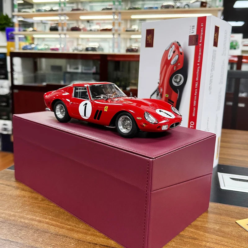 1:18 Ferrari 250GTO Red 1# Le Mans