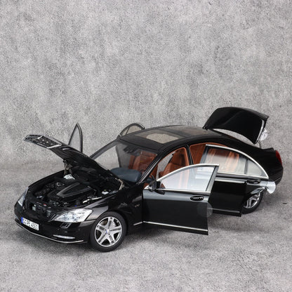 1:18 Mercedes-Benz S-Class S600L W221