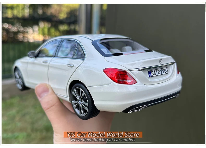 1:18 Mercedes-Benz C200 2014-2016