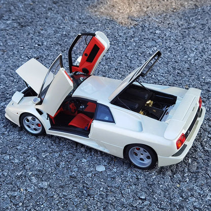 1:18 Lamborghini Diablo SE30 Jota