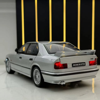 1:24 BMW M5