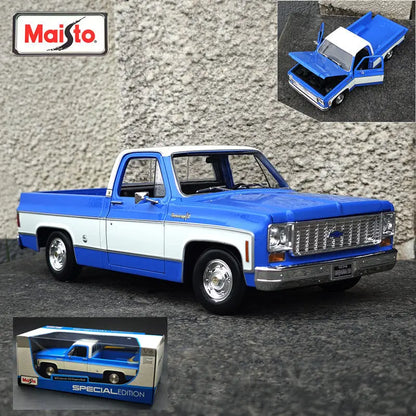 1:18 1974 Chevrolet C10 Cheyenne
