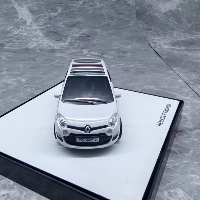 1:43 ‌Renault Twingo 2