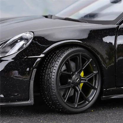 1:18 2022 Porsche 911 GT3 RS