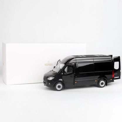 1:18 Mercedes-Benz Sprinter 2018