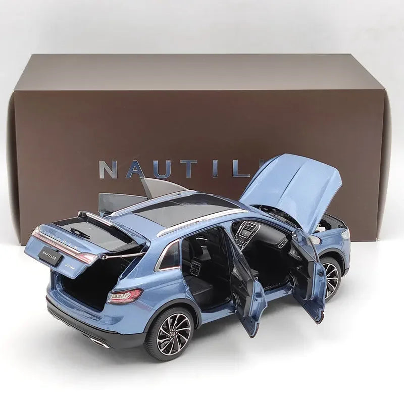 1:18 Lincoln NAUTILUS