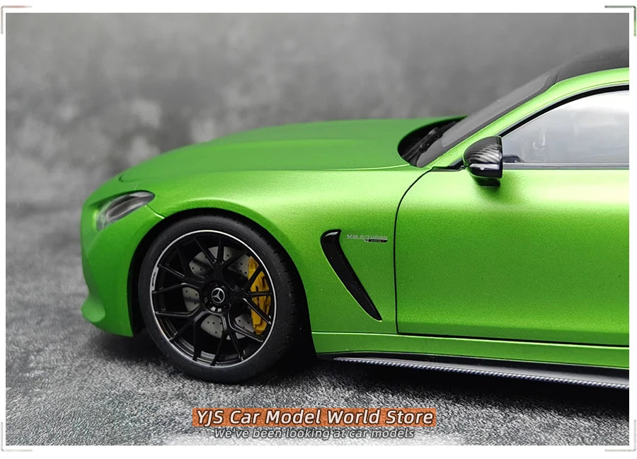 1:18 Mercedes-Benz AMG GT63