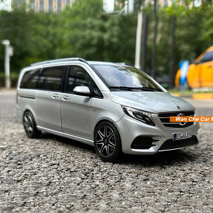 1:18 Mercedes-Benz V260 Viano MPV V-Class