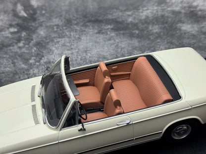 1:18 BMW 2002/1602 Convertible