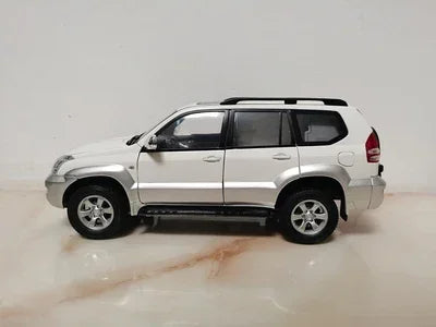 1:18 GX TOYOTA PRADO 2008
