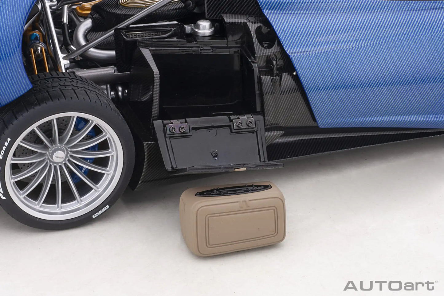 1:18 Pagani Huayra Roadster