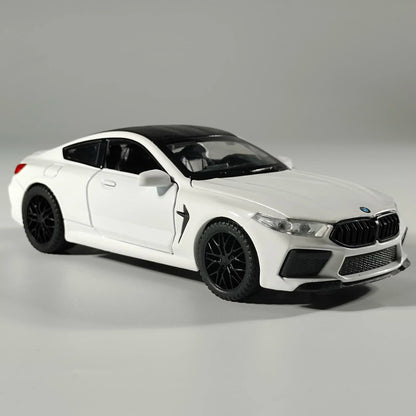 1:32 BMW M8
