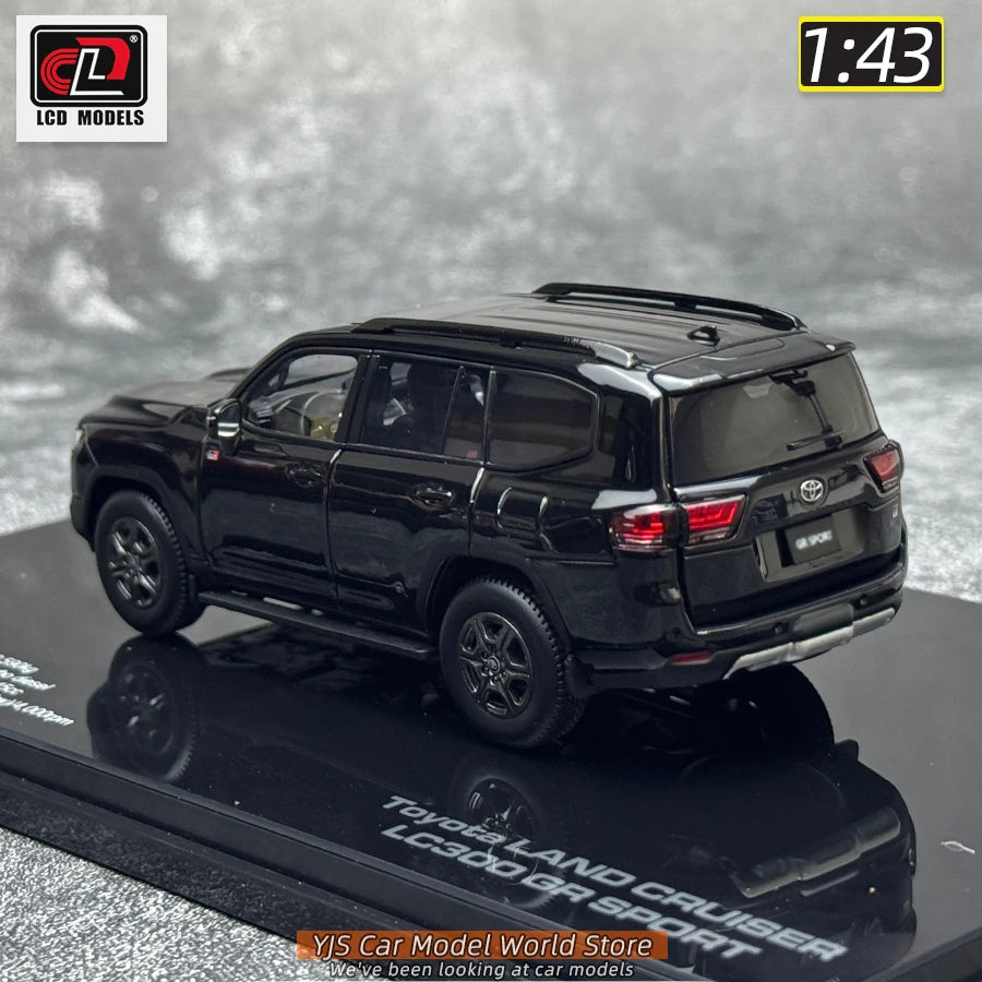 1:43  Toyota Land Cruiser LC300