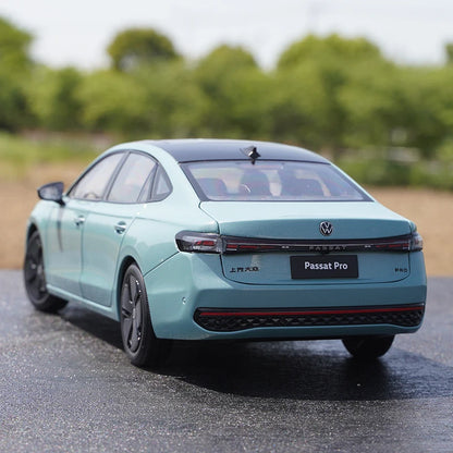 1:18 Volkswagen PASSAT Pro 2024