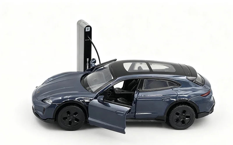 1:36 Porsche Taycan Turbo S Coupe