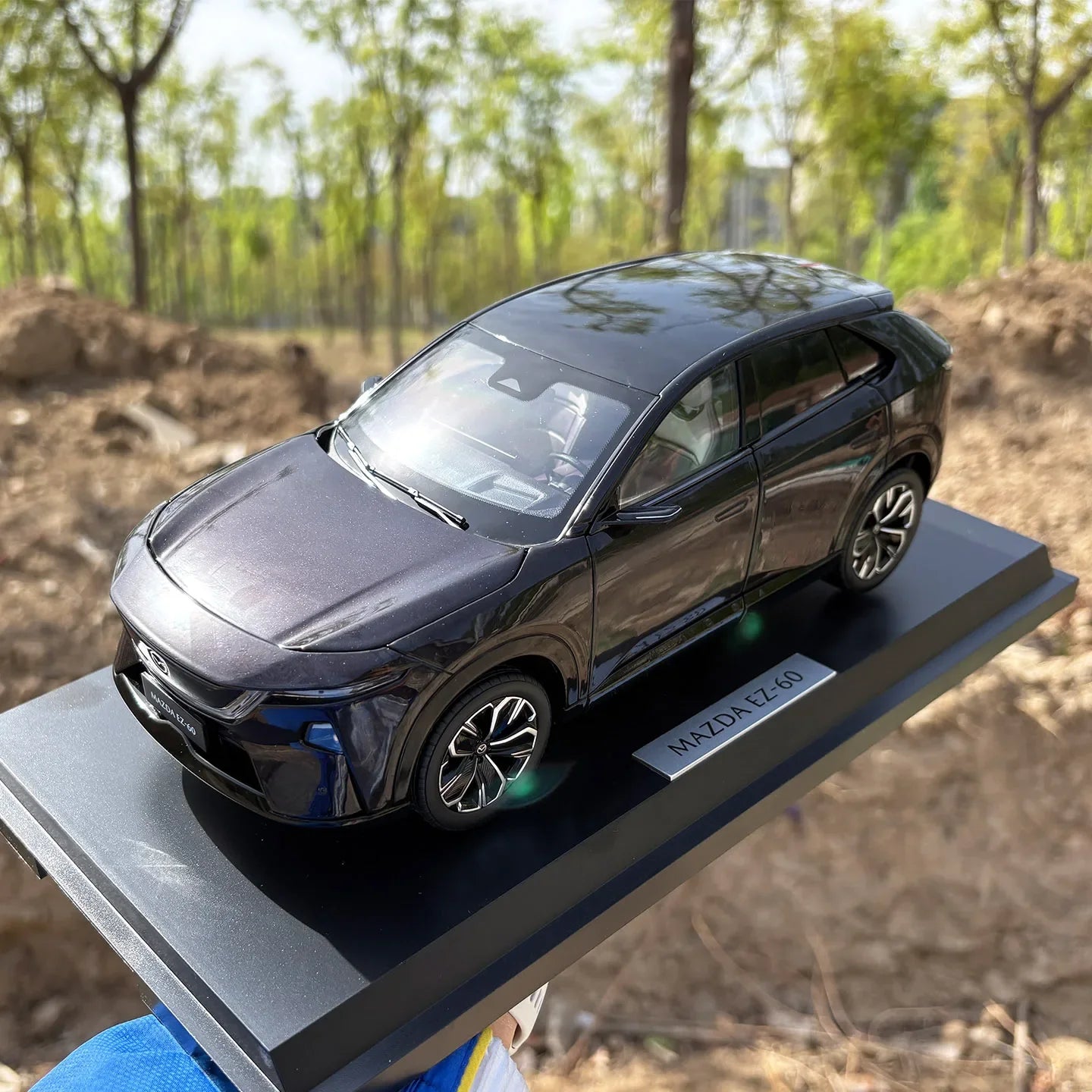 1:18 Mazda EZ-60 EZ60