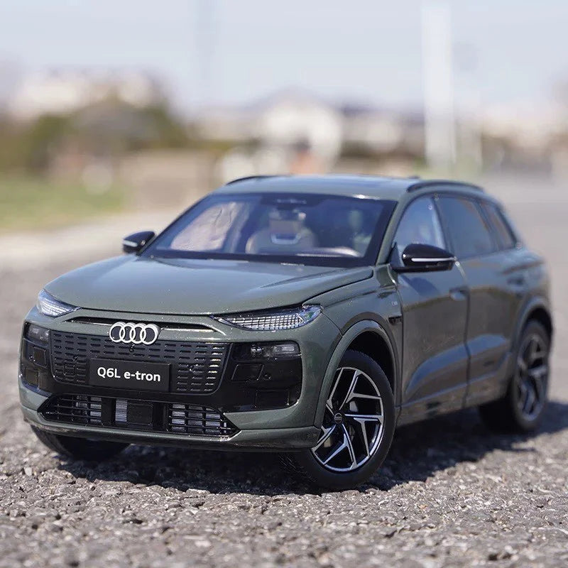 1:18 Audi Q6 Q6L e-tron 2026