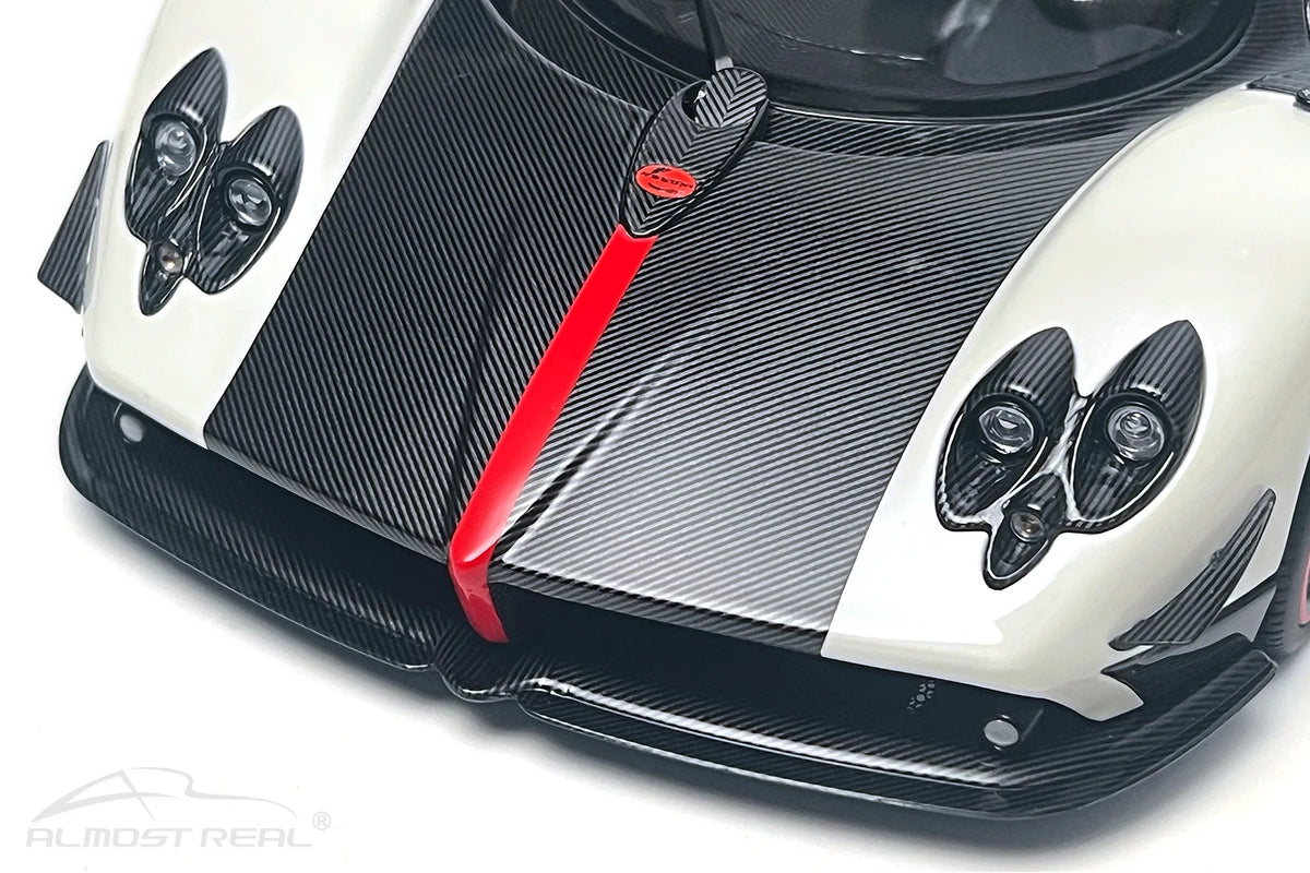 1:18  Pagani Zonda Cinque Coupe  2009