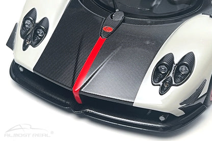 1:18  Pagani Zonda Cinque Coupe  2009