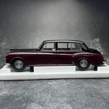 1:18 Rolls-Royce Phantom V